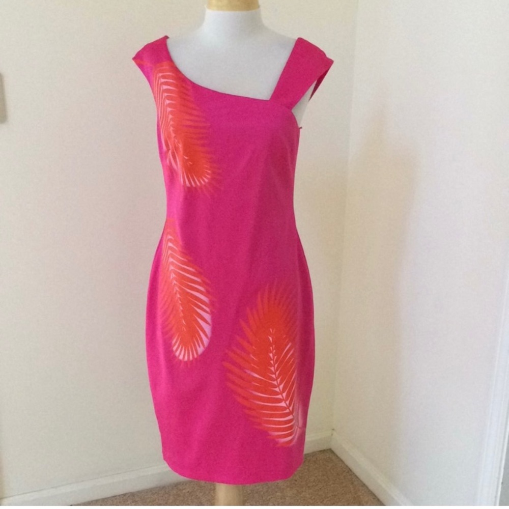 Cache SZ 8, pink combo leaf print dress.